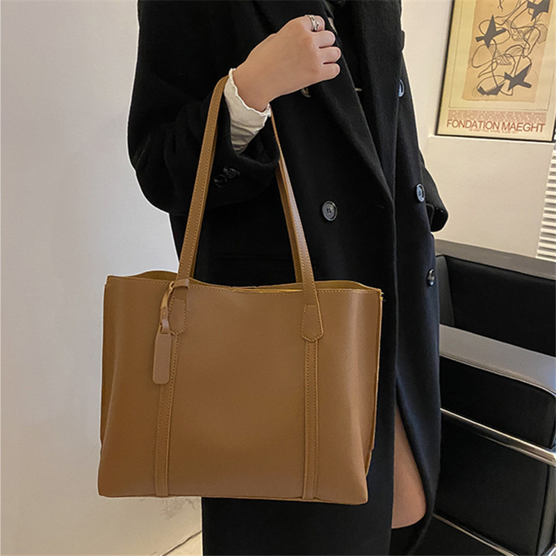Classic Black Faux Leather Tot - Leatherwork Wallet 评论和价格