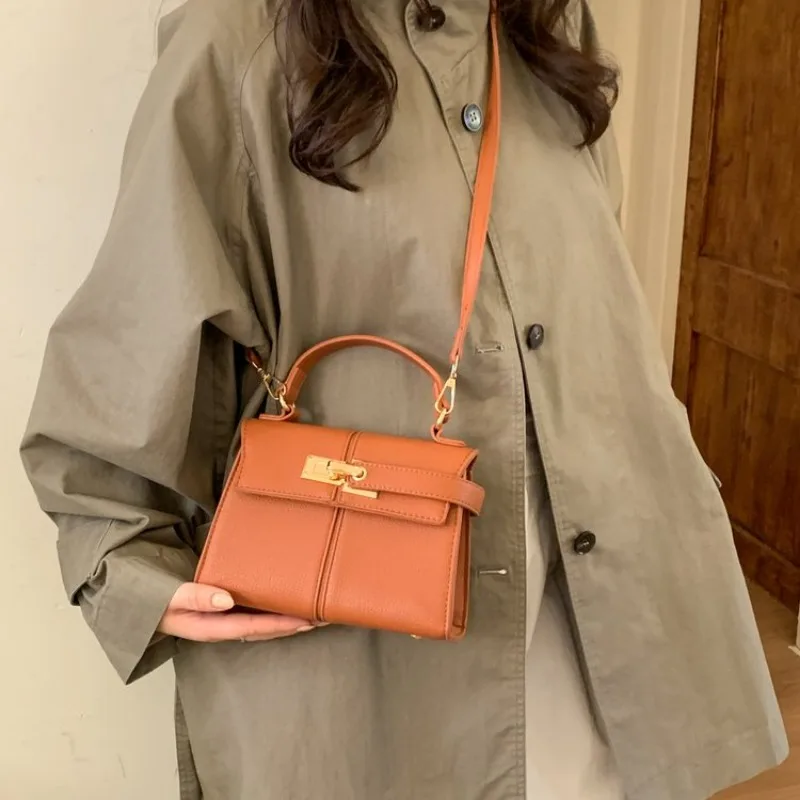 Elegant Minimalist Diaper Bag  - Leatherwork Essentials 评论和价格
