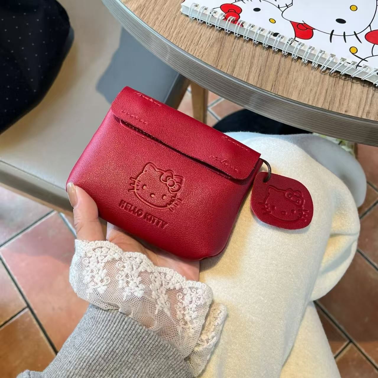 Cute Hello Kitty Red Leather C - Leatherwork Wallet 评论和价格
